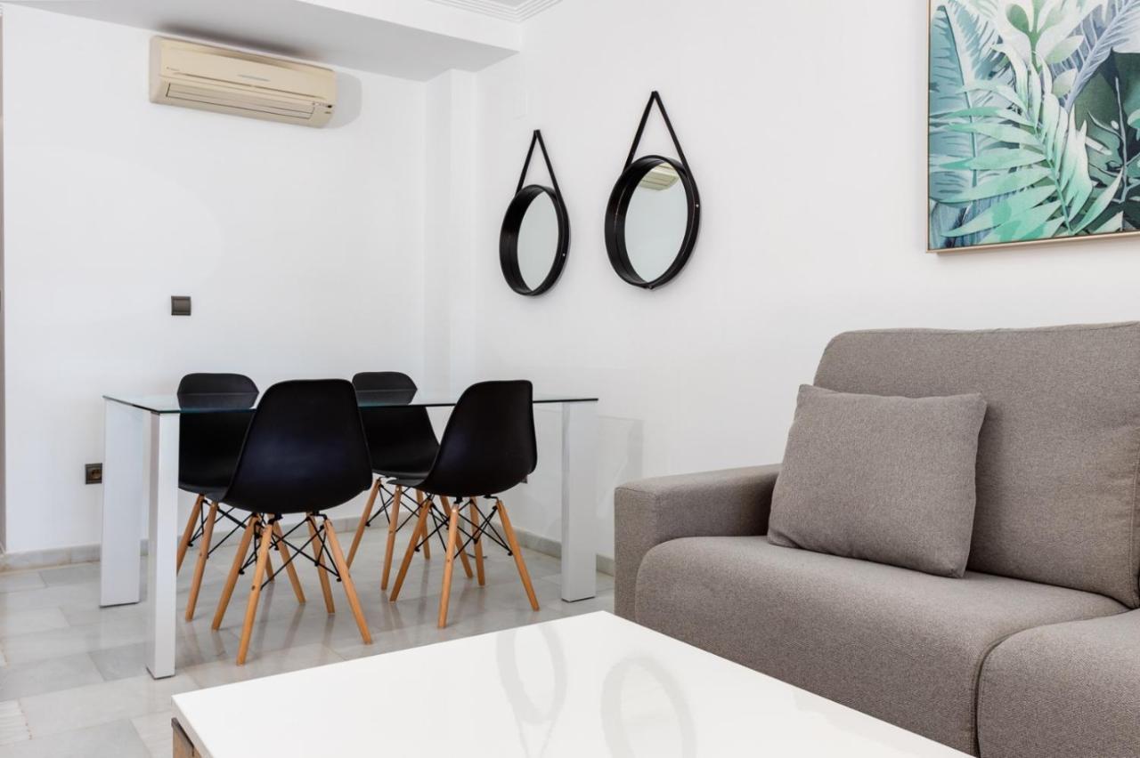 1St Line Mascarat Beach - Solarium Terrace & Pool 알테아 외부 사진