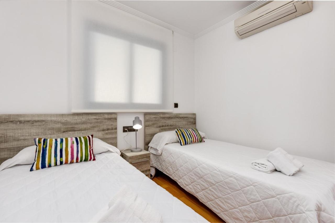 1St Line Mascarat Beach - Solarium Terrace & Pool 알테아 외부 사진