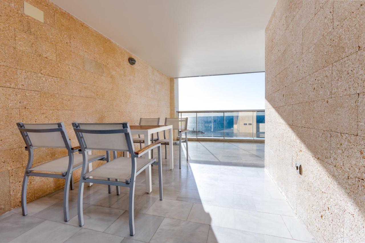 1St Line Mascarat Beach - Solarium Terrace & Pool 알테아 외부 사진