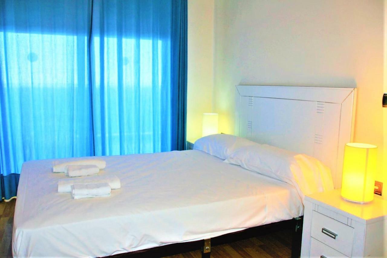 1St Line Mascarat Beach - Solarium Terrace & Pool 알테아 외부 사진