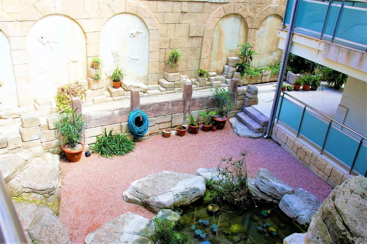 1St Line Mascarat Beach - Solarium Terrace & Pool 알테아 외부 사진