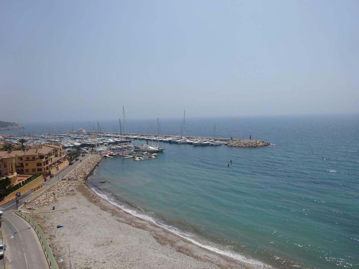 1St Line Mascarat Beach - Solarium Terrace & Pool 알테아 외부 사진